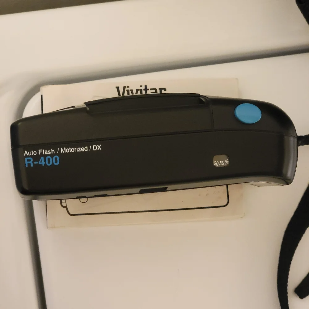 Vivitar R-400 35MM Compact Motor Drive Camera W/ Auto Flash‎ D/X System Working